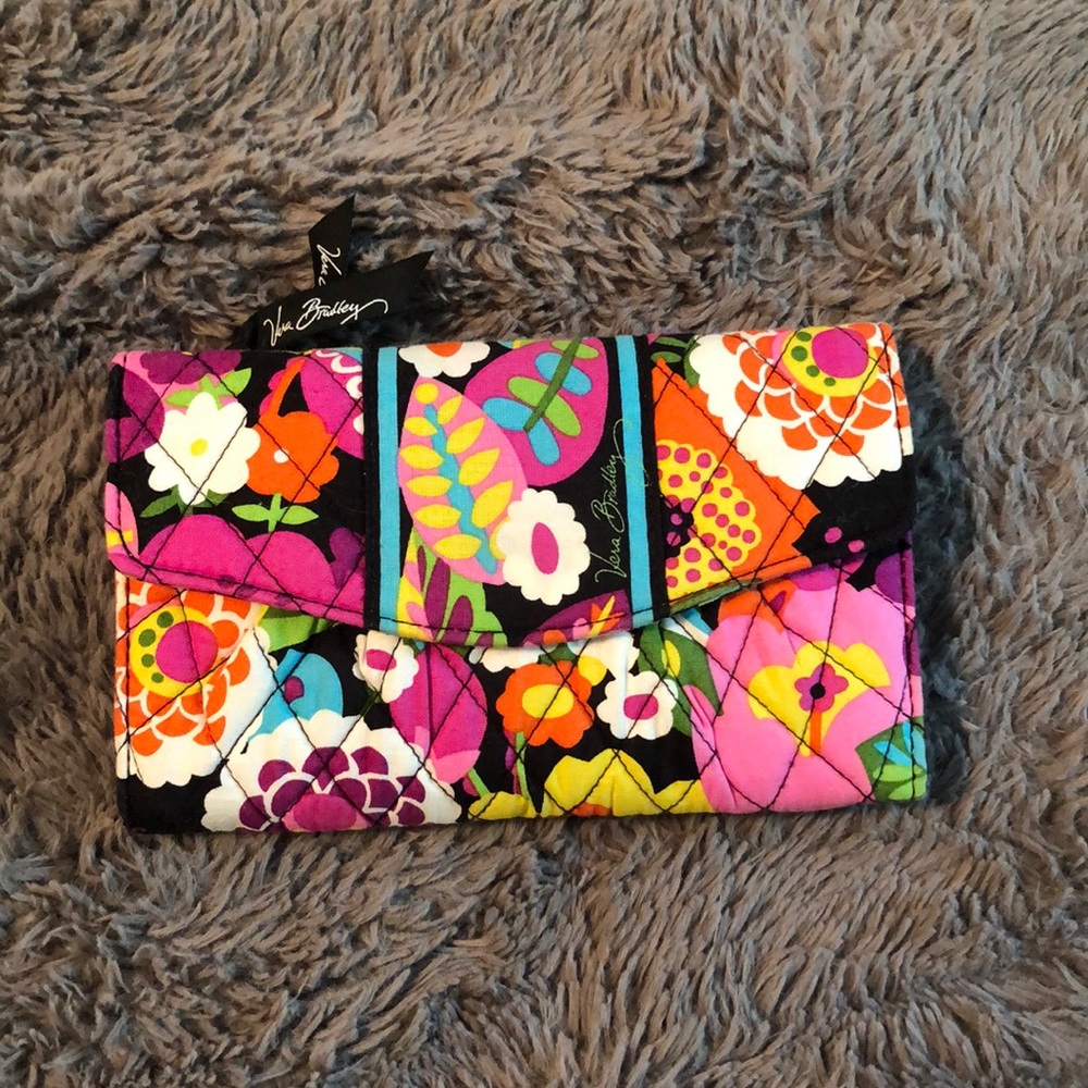 NWOT Vera Bradley Clutch